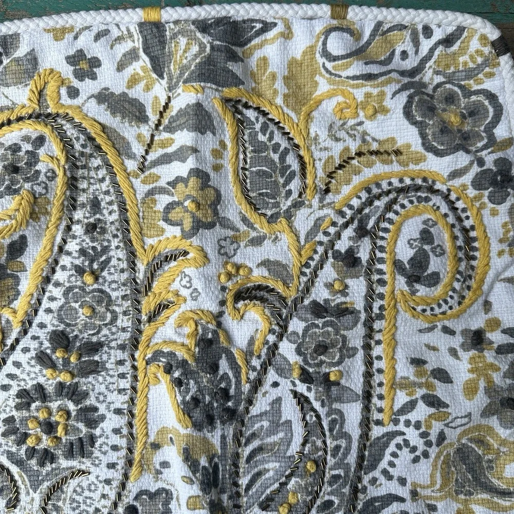Envogue Embroidered Throw Pillow Cover 18x18 Inch Paisley Floral Decorative EUC‎